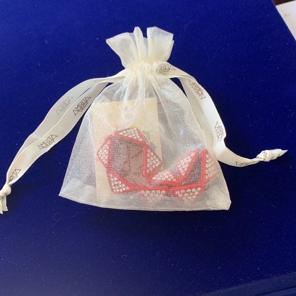 Amrita Singh pyramid Crystal embellished stretch bracelet - Picture 2 of 3